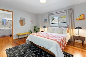 6 bedrooms, iron/ironing board, free WiFi, bed sheets - Shuffleboard - Gym - BBQ (Minneapolis)