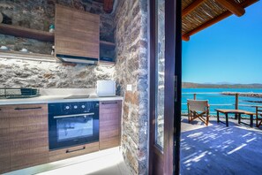 Aktaia Suite with Sea View | Terrass/Patio
