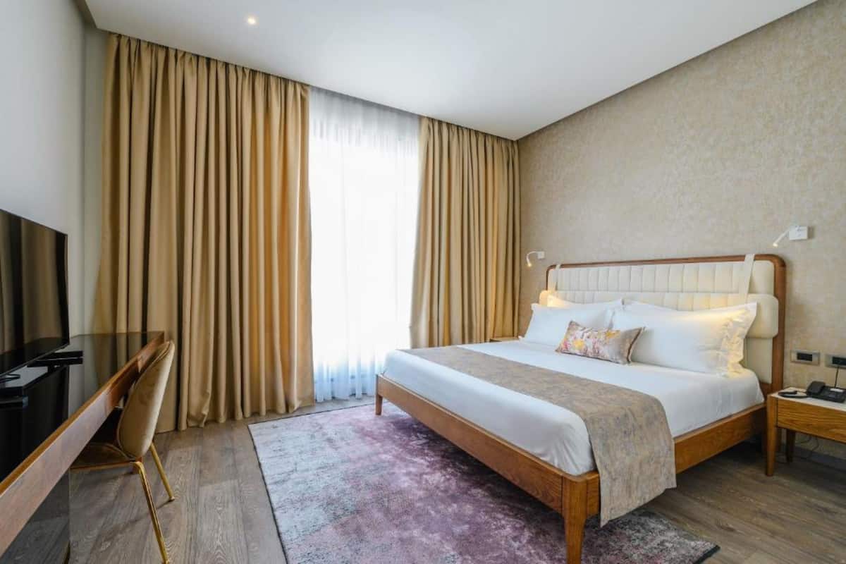 Premium Double Room, Sea View | In-room safe, soundproofing, WiFi (free)