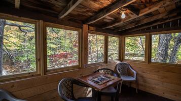 Cabin, 2 Bedrooms, River View