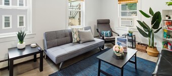 Bright 2BR by Boston Waterfront