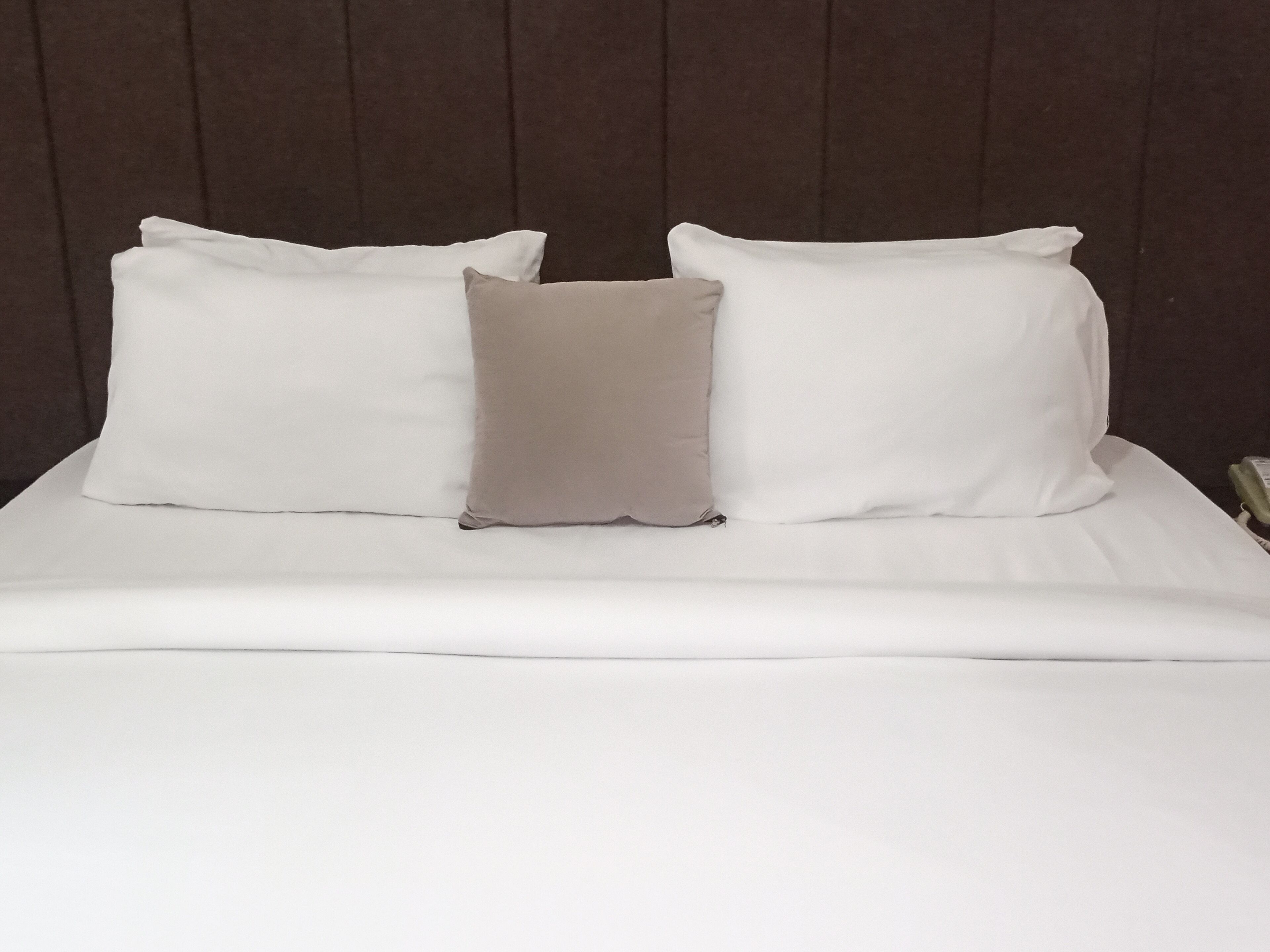 Standardzimmer | Individuell dekoriert, individuell eingerichtet, Schreibtisch