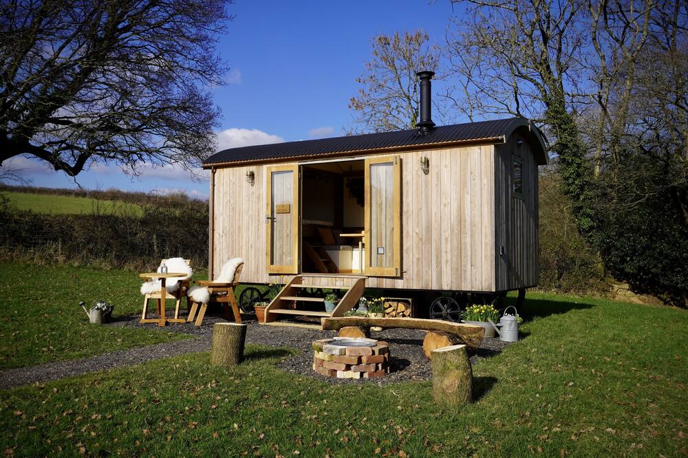 Elder - Little Ash Luxury Shepherd's Hut