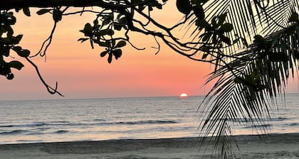 Beach Front!!! If you’re looking at total privacy and relaxation❤️