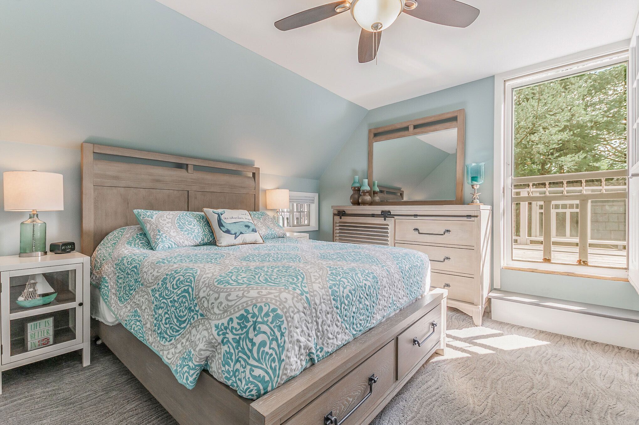 3 bedrooms, travel cot, WiFi, bed sheets