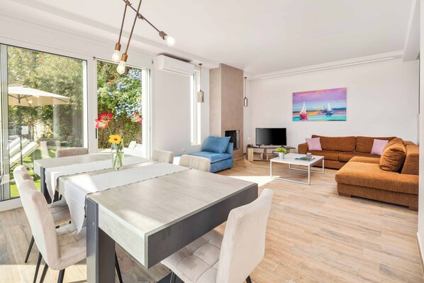 Villa (3 Bedrooms) | Interior