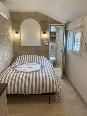 3 bedrooms, WiFi, bed sheets - Complexe Familial Avec Grand Terrain et Location de van Américain (Charmes)