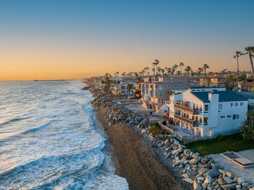 2BR Oceanfront Condo | Private Balcony | Spacious