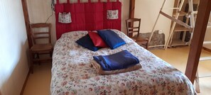 2 Schlafzimmer, Reisekinderbett, WLAN, Bettwäsche