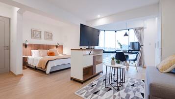 Comfort Apartment | 1 bedroom, individually decorated, individually furnished, desk