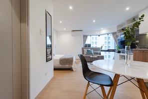 Premium Apartment | 1 bedroom, individually decorated, individually furnished, desk