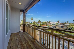 Property grounds - Private Heated Pool, Golf Cart Included, Parking for 4 (Port Aransas)