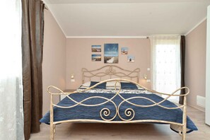 3 bedrooms, WiFi