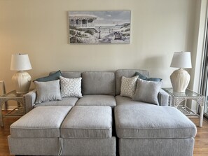 Smart TV - Stunning 2/2 Carlton Lakes Condo: Your Naples, FL Paradise Awaits! (Naples)