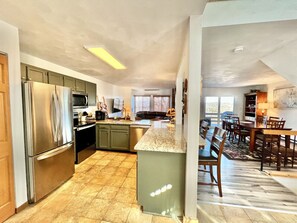 Fridge, microwave, oven, stovetop - ❄️ Lookout Lodge | Mountain Views + Walk to Slopes | Cozy Fireplace (Somerset)