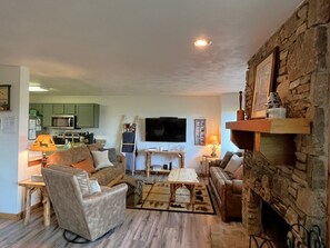 Smart TV, chimenea