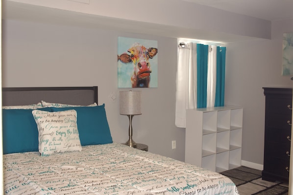 1 bedroom, free WiFi, bed sheets - DC Dwtn Apt. w/ Modern Interior (Washington)