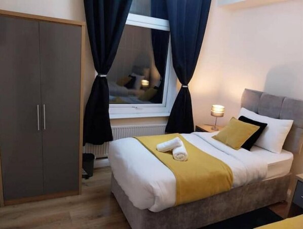 1 bedroom - Leeds 1Bdr walkable 2 city centre park 4free &Wifi
(Leeds)