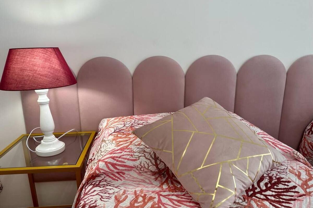 Design Triple Room | In-room safe, soundproofing, free WiFi