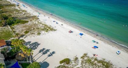 Beach Boutique - Sunset Suite Unit 1