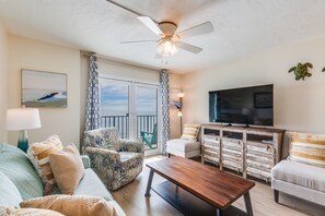 Appart'hôtel Signature, 3 chambres, balcon, vue plage | Salle de séjour