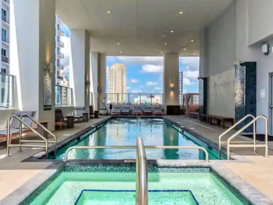 Outdoor pool, free cabanas