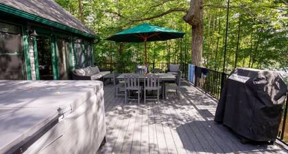 Camp Quality Time on Wilson Lake 3-bedroom, hot tub