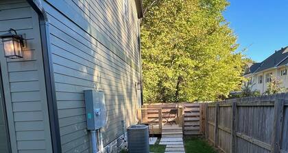 Brand New Studio Off the Square