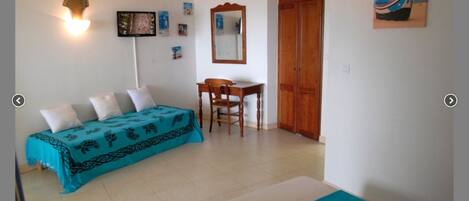 1 bedroom, in-room safe, desk, iron/ironing board