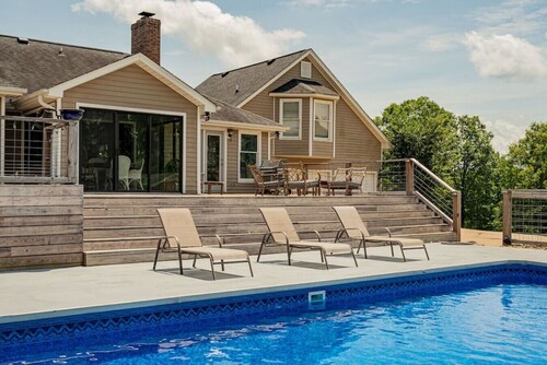 Moments Happen Here: 10 acres