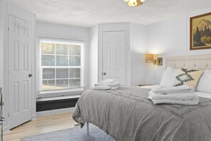 4 soverom, skrivebord, strykejern/-brett og wi-fi