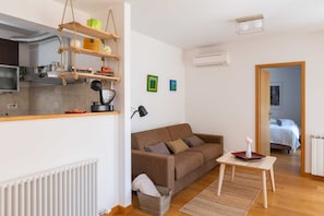 Appartamento (Apartment1) | Soggiorno | TV a schermo piatto 42 pollici con canali digitali