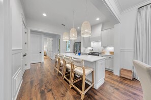 Fridge, microwave, oven, stovetop - 🏖 GOLF CART ☀ PRIVATE BEACH 9 POOLS  Luxurious WaterColor Cottage! (Santa Rosa Beach)