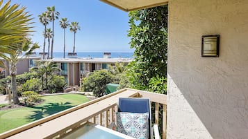 Condo, 1 King Bed with Sofa bed, Pool Access, Garden View (E108)