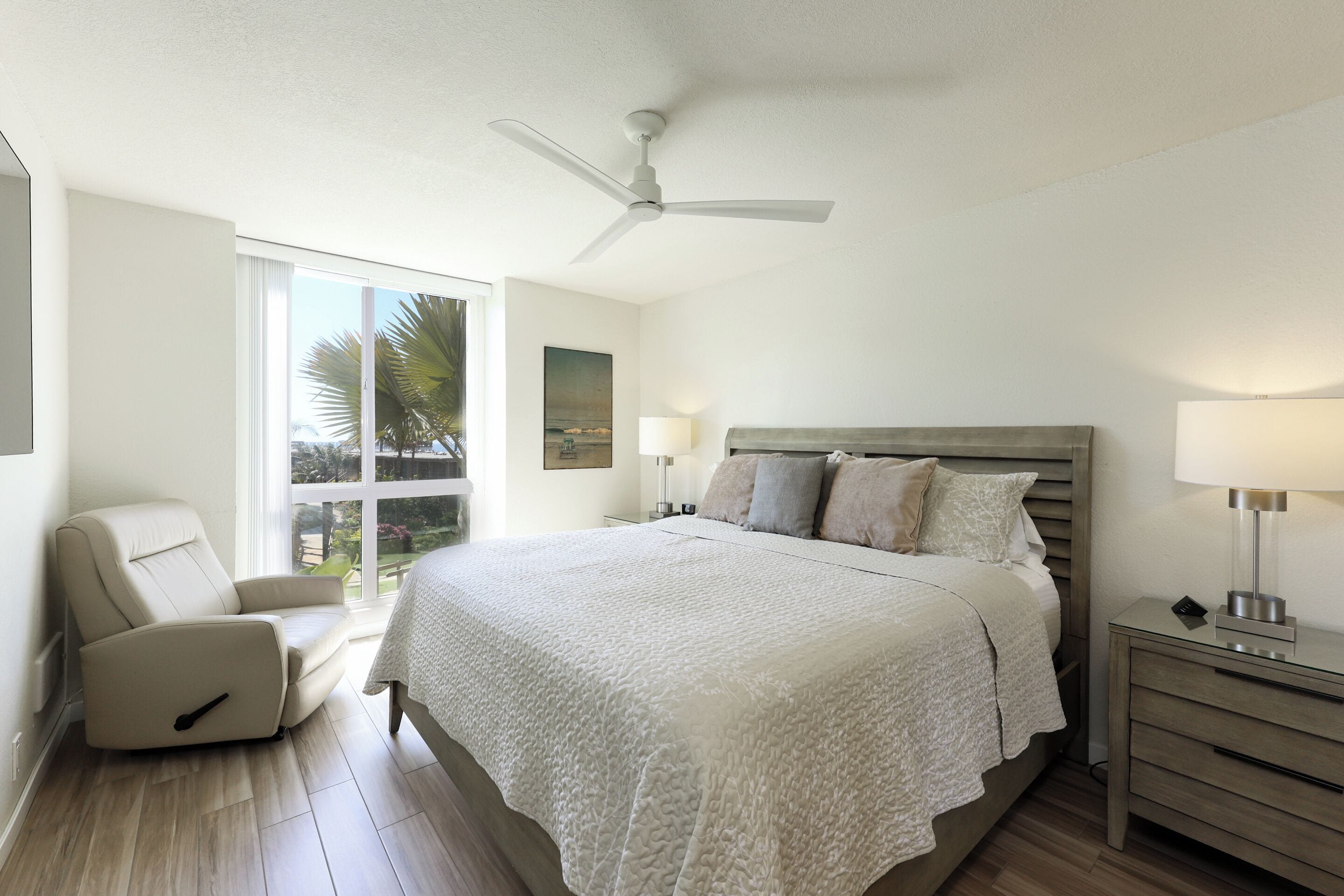 1 chambre, décoration personnalisée, ameublement personnalisé