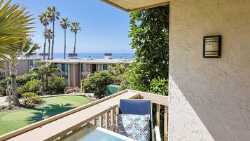 Condo, 1 King Bed with Sofa bed, Pool Access, Garden View (E108) | Property grounds