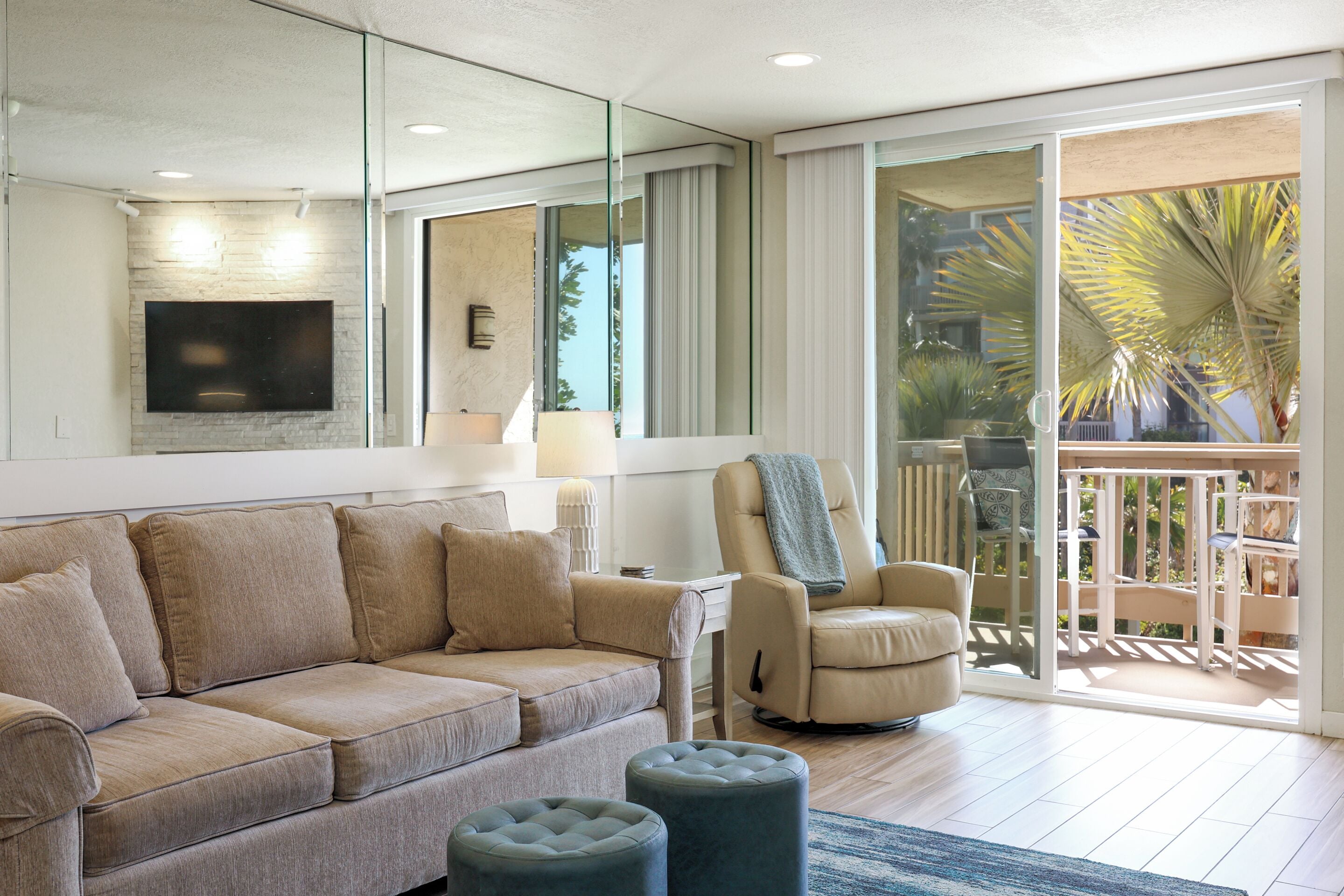 Lägenhet - 1 kingsize-säng med bäddsoffa - tillgång till pool - utsikt mot trädgården (E108) | Vardagsrum