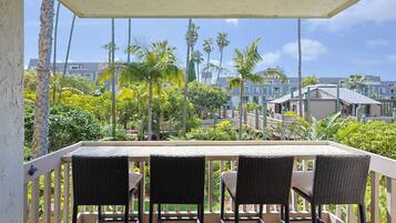 Condo, 1 Queen Bed with Sofa bed, Pool Access, Garden View (G122 ) | Property grounds