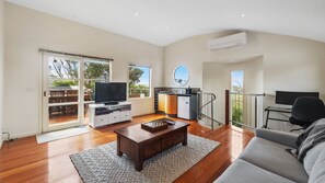 Smart TV, stereo, offices, computer monitors