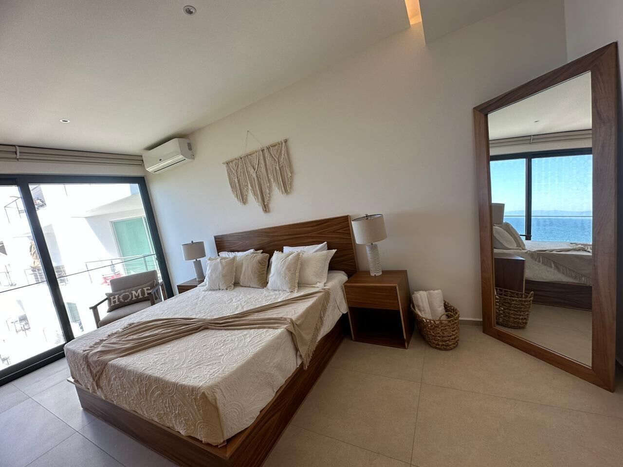 Departamento Elite | Tabla de planchar con plancha, wifi gratis y ropa de cama 