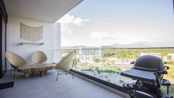 Deluxe Apartment | Terrace/patio
