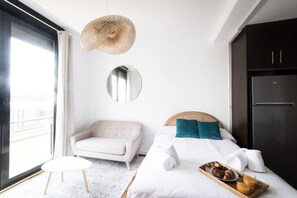1 chambre, fer et planche à repasser, accès au Wi-Fi (inclus)