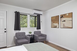 50-吋智慧型電視、數位頻道、串流服務