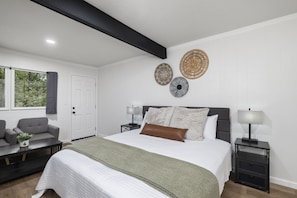 Roupas de cama premium, Wi-Fi de cortesia, roupa de cama
