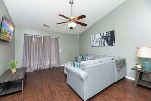 TV, offices - Stoney Oasis (Charleston)