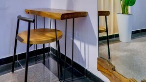 Appartement, 1 queensize bed | Interieur