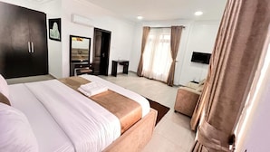 Unclassified image, 4 of 25, button - Impeccable 3bed Apartment in Victoria Island Lagos (Lagos)