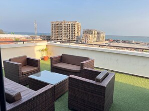 Apartment, Multiple Beds | Property grounds - Charming 5-bed Penthouse in Victoria Island, Lagos (Lagos)