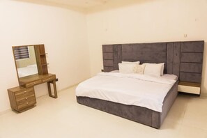 Apartment, Multiple Beds | 4 bedrooms, iron/ironing board, free WiFi, bed sheets