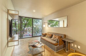 Living area - Kukun Londres Juárez (Mexico City)